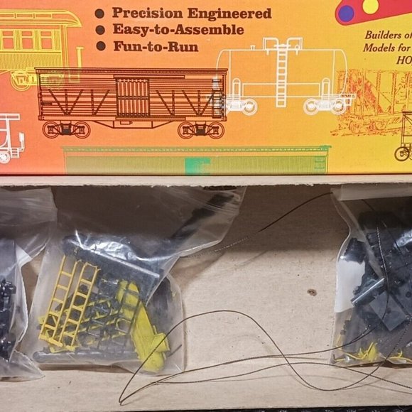 Vintage HO Roundhouse Maryland Pennsylvania 3 Window Caboose Kit Unassembled - Picture 4 of 5